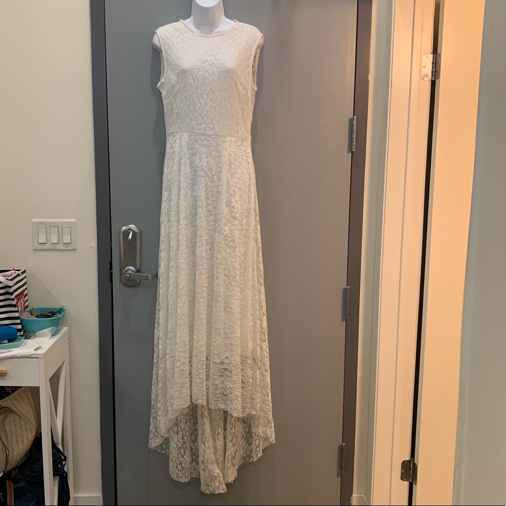 White lace dress